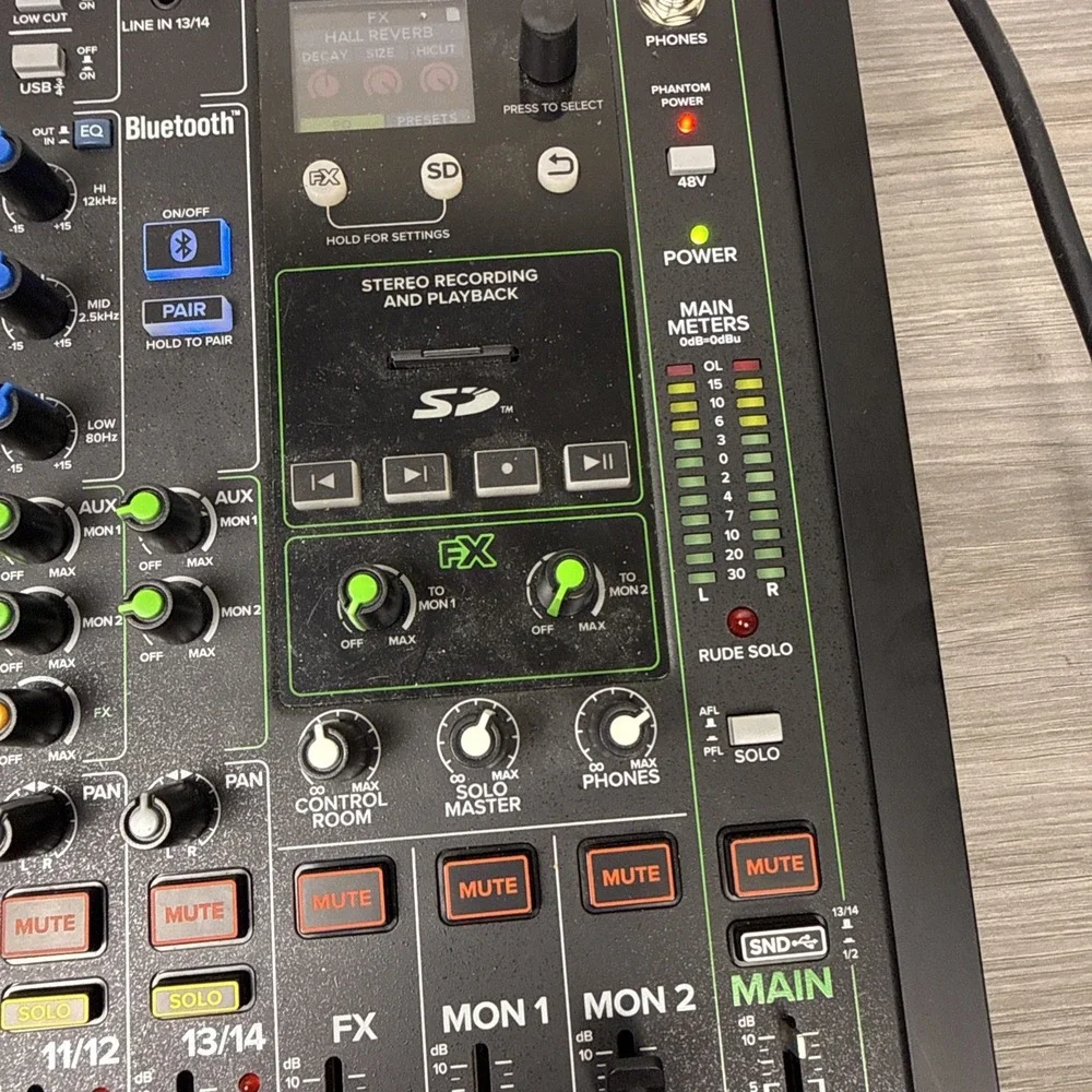 Mackie Onyx 12-Channel Premium Analog Mixer with Multi-Track USB